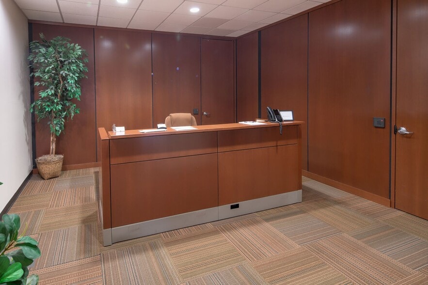 More Photos Of 1200 Jefferson Ave, Oxford Office For Lease