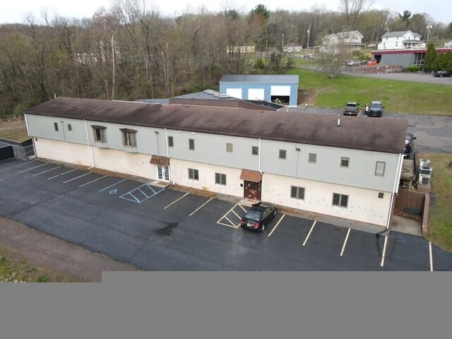More Photos Of 104 Woodward Hill Rd, Edwardsville Office For Sale