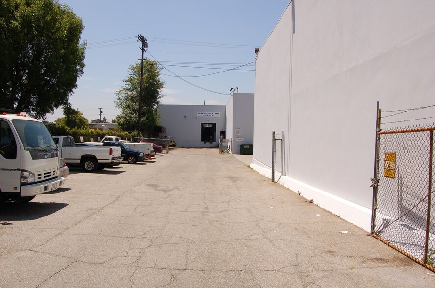 More Photos Of 2268 E Foothill Blvd, Pasadena Distribution For Lease