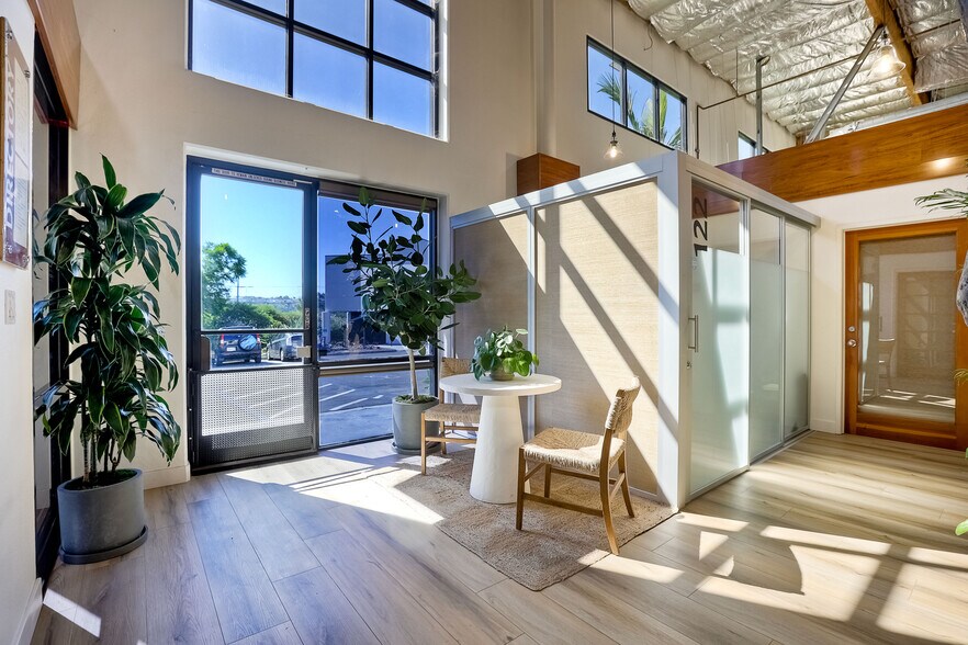 More Photos Of 1938 Kellogg Ave, Carlsbad Coworking Space