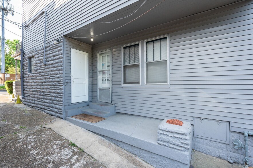 More Photos Of 1404 Jefferson St, Nashville Funeral Home For Sale