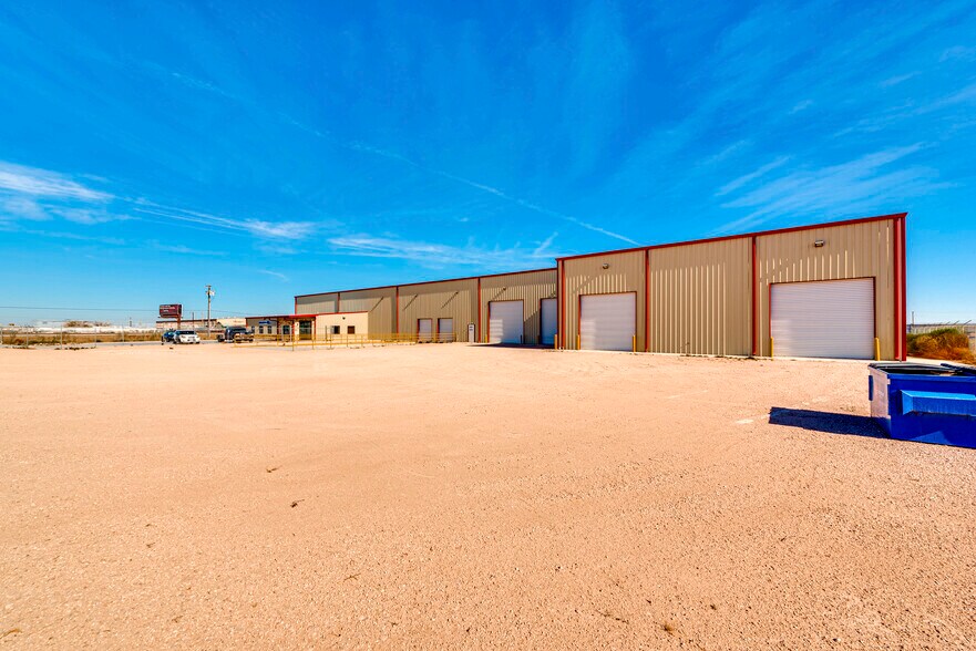 More Photos Of 13015 W I-20, Odessa Warehouse For Lease