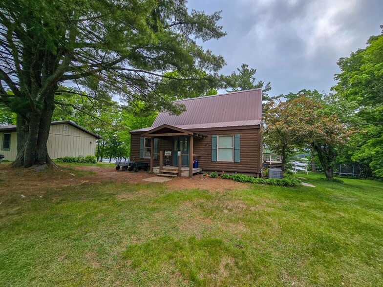 More Photos Of 16878 County Road 505, Newberry Hotel For Sale