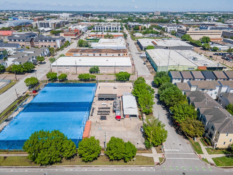 More Photos Of 2619 Polk St, Houston Land For Lease