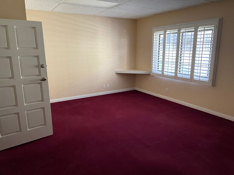 More Photos Of 71650 Sahara Rd, Rancho Mirage Office For Lease