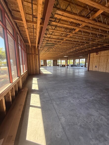 More Photos Of 3250 Skyway Dr, Santa Maria Office For Lease