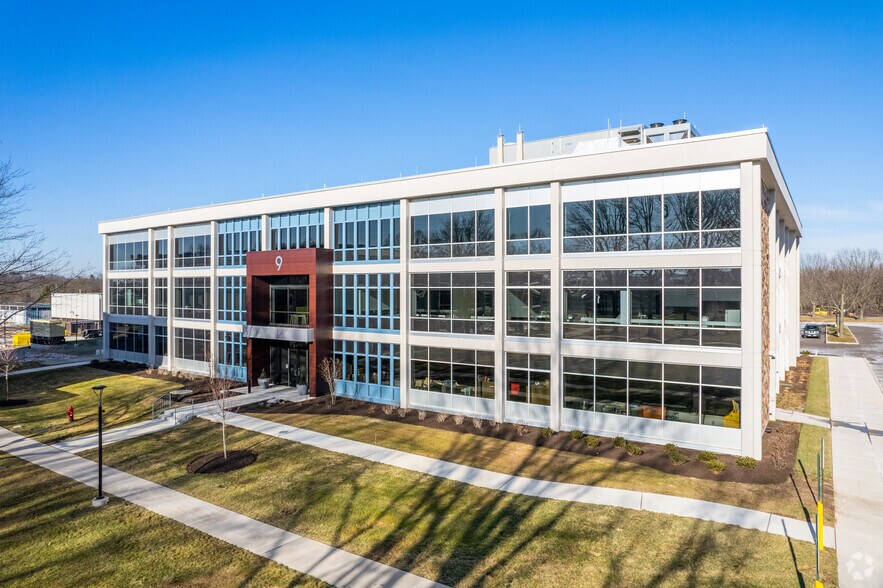 More Photos Of 727 Norristown Rd, Lower Gwynedd Research And Development For Lease