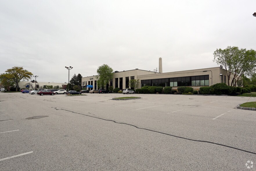 More Photos Of 50 W Powhattan Ave, Essington Light Manufacturing For Lease