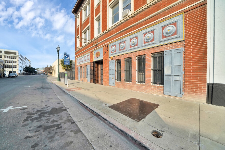 More Photos Of 333 E Channel St, Stockton Loft Creative Space For Sale