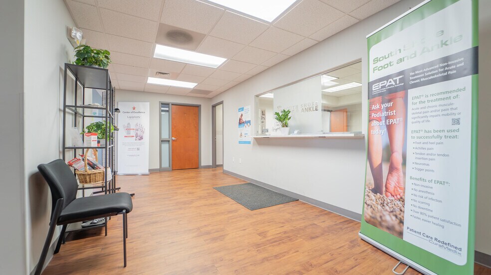 More Photos Of 951 Transport Dr, Valparaiso Office For Sale