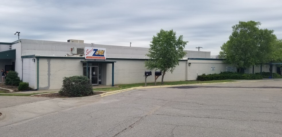 More Photos Of 3907 SW Burlingame Rd, Topeka Office For Sale