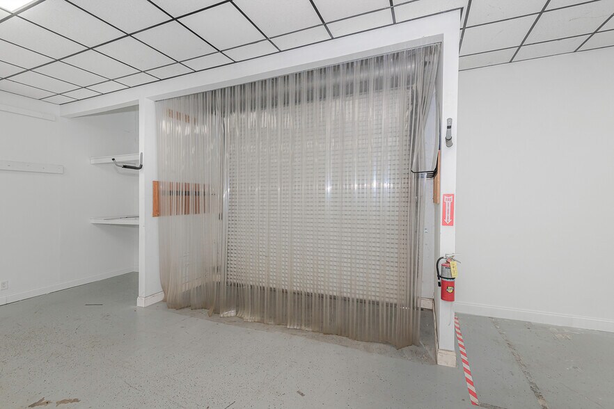 More Photos Of 3650 Coral Ridge Dr, Coral Springs Light Manufacturing For Lease