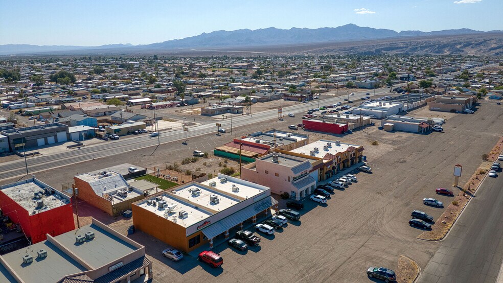 More Photos Of 832 Gemstone Ave, Bullhead City Restaurant For Sale