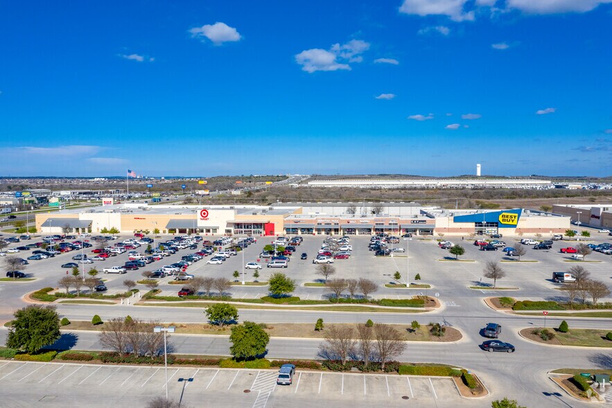 More Photos Of 161 Creekside Way, New Braunfels Unknown For Lease