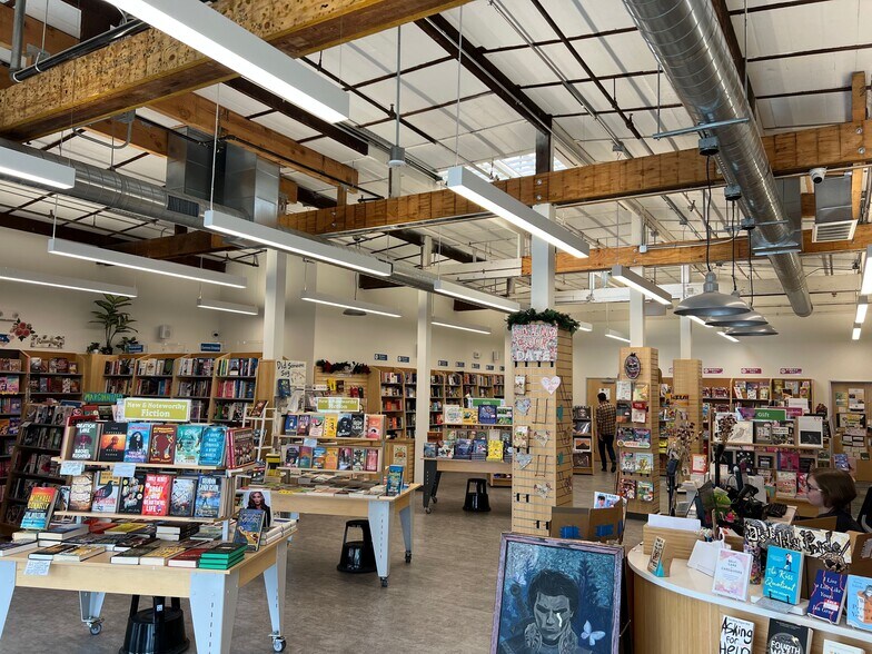 More Photos Of 2483-2495 Washington Ave, San Leandro Light Manufacturing For Sale