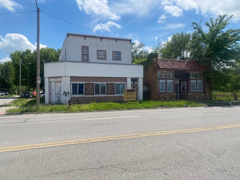 Primary Photo Of 6319-6123 Stadium Dr, Kansas City Freestanding For Sale