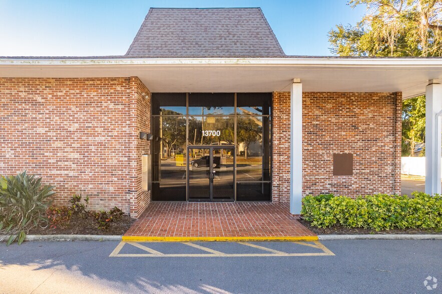 More Photos Of 13700 Park Blvd, Seminole Bank For Sale