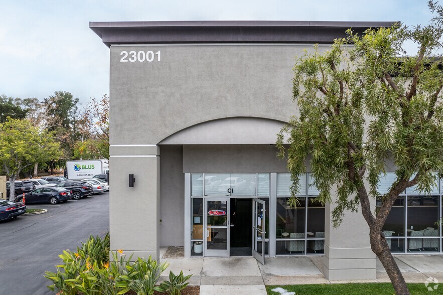 More Photos Of 23052 Lake Forest Dr, Laguna Hills Unknown For Lease