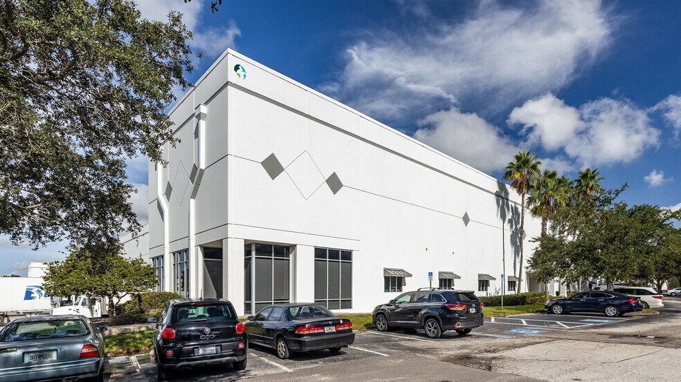 More Photos Of 8600-8655 Elm Fair Blvd, Tampa Unknown For Lease