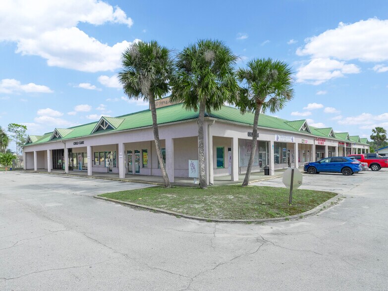 More Photos Of 9415 SE Maricamp Rd, Ocala Storefront Retail Office For Sale