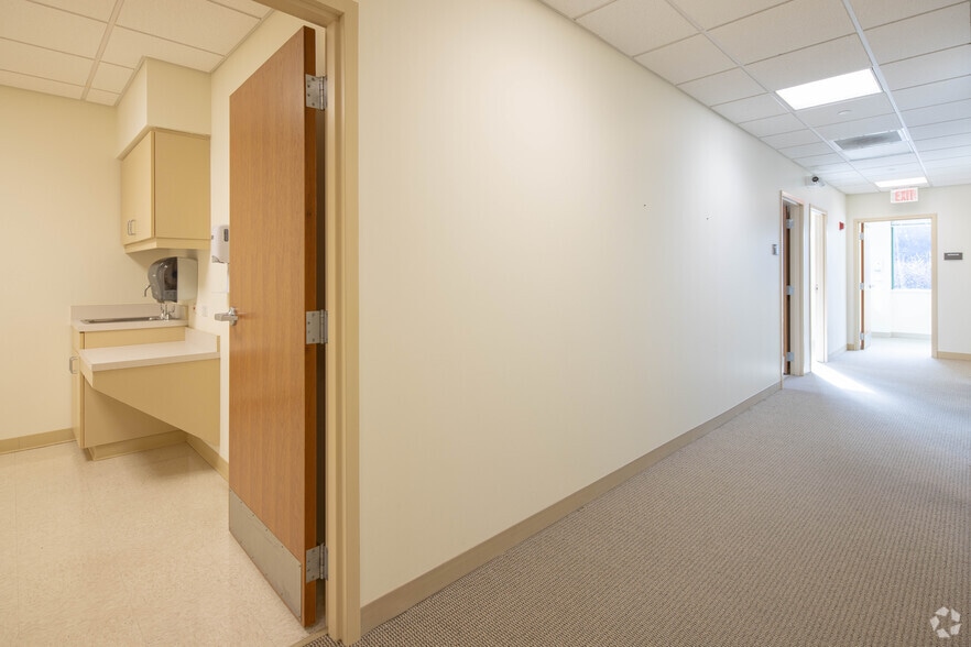 More Photos Of 1170 E Belvidere Rd, Grayslake Medical For Lease