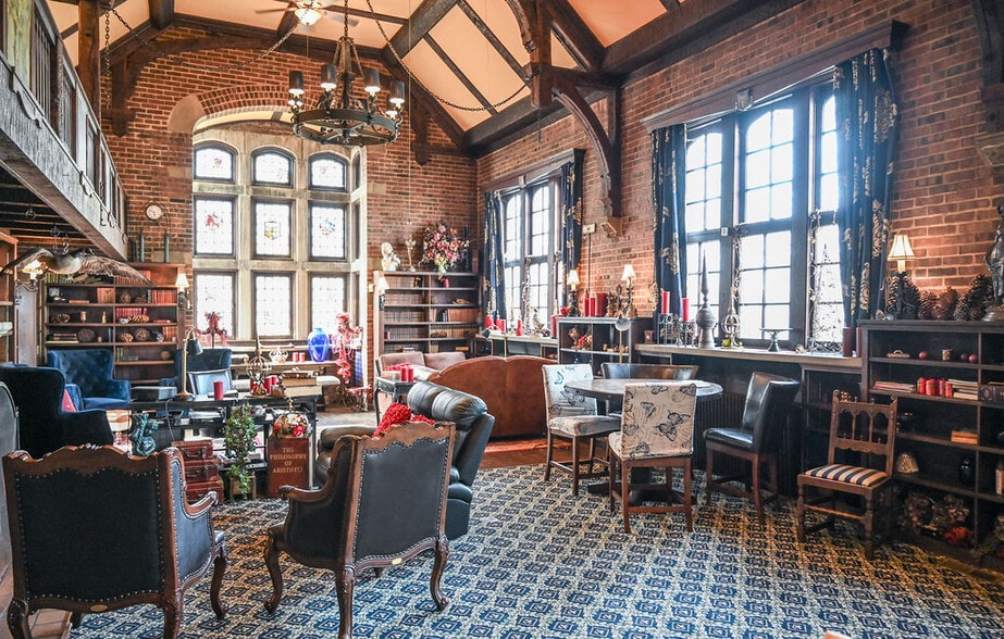 More Photos Of 1272 SW Fillmore St, Topeka Hospitality For Sale