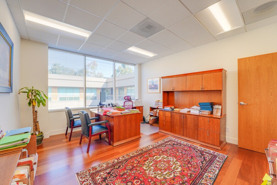 More Photos Of 9888 Carroll Centre Rd, San Diego Office For Sale