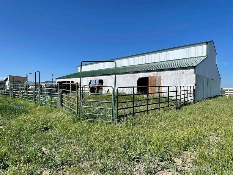 More Photos Of 718 Juniper Ridge Rd, Termo Specialty For Sale