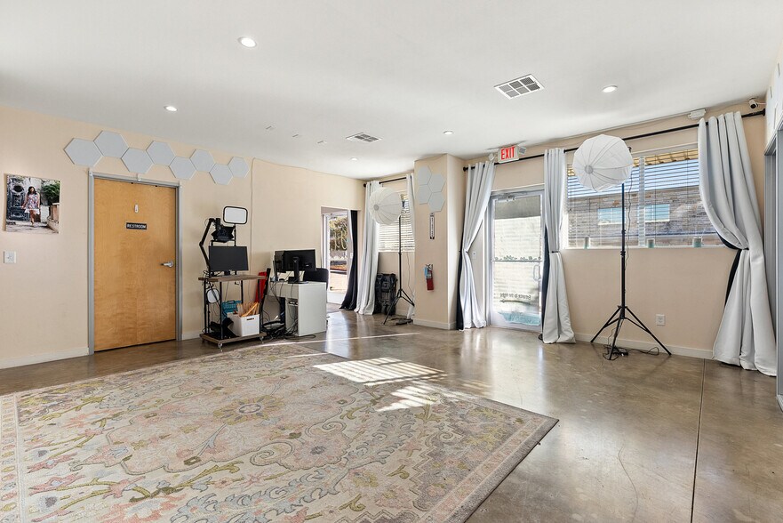 More Photos Of 2000 Windy Ter, Cedar Park Warehouse For Sale