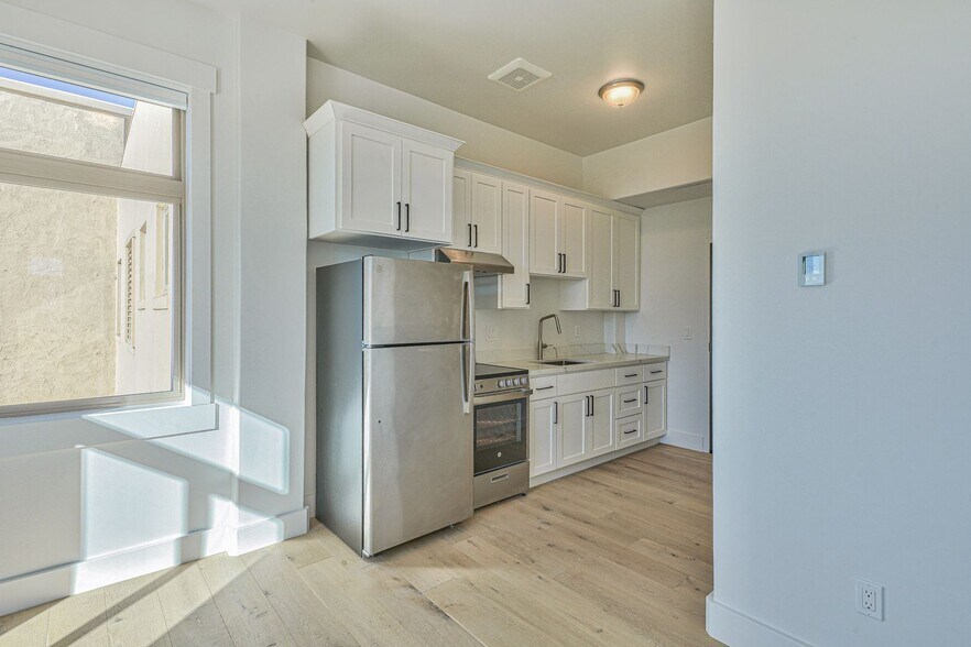 More Photos Of 301 Main St, Salinas Apartments For Sale