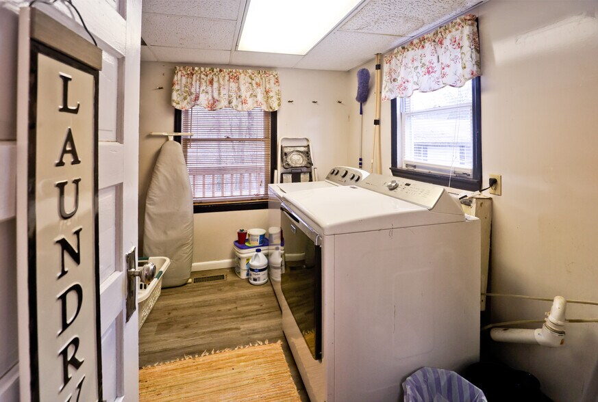 More Photos Of 43 Europe Ln, Clayton Apartments For Sale