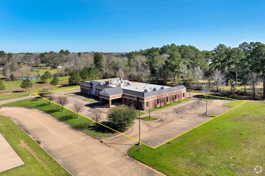 More Photos Of 200 Renaissance Way, Crockett Medical For Sale