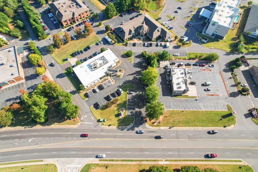 More Photos Of 1666-1686 Highway 160 W, Fort Mill Medical For Lease