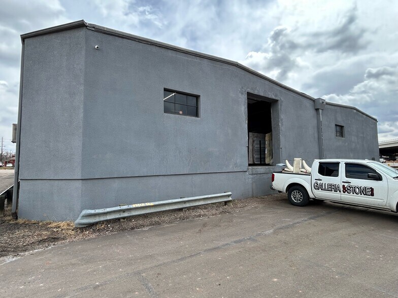 More Photos Of 723 S Broadway, Denver Showroom For Lease