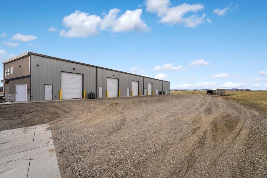 More Photos Of 3130 Varney Ln, Pasco Flex For Lease