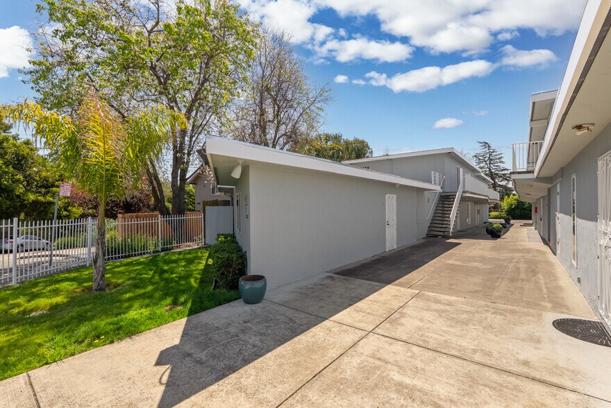 More Photos Of 1777-1781 Sausal St, Oakland Apartments For Sale