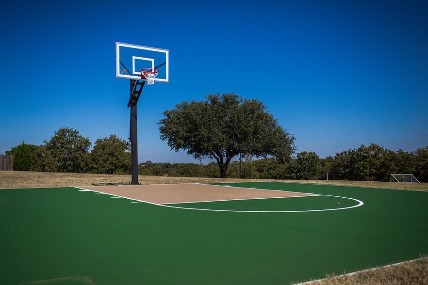 More Photos Of 403 County Road 3672, Springtown Lodge Meeting Hall For Sale