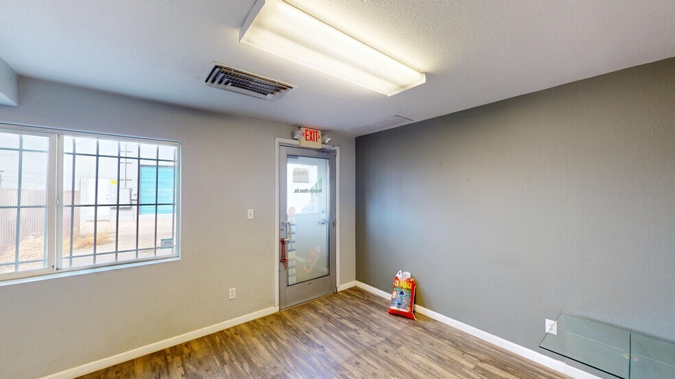 More Photos Of 549 S 10th St, Grand Junction Warehouse For Sale