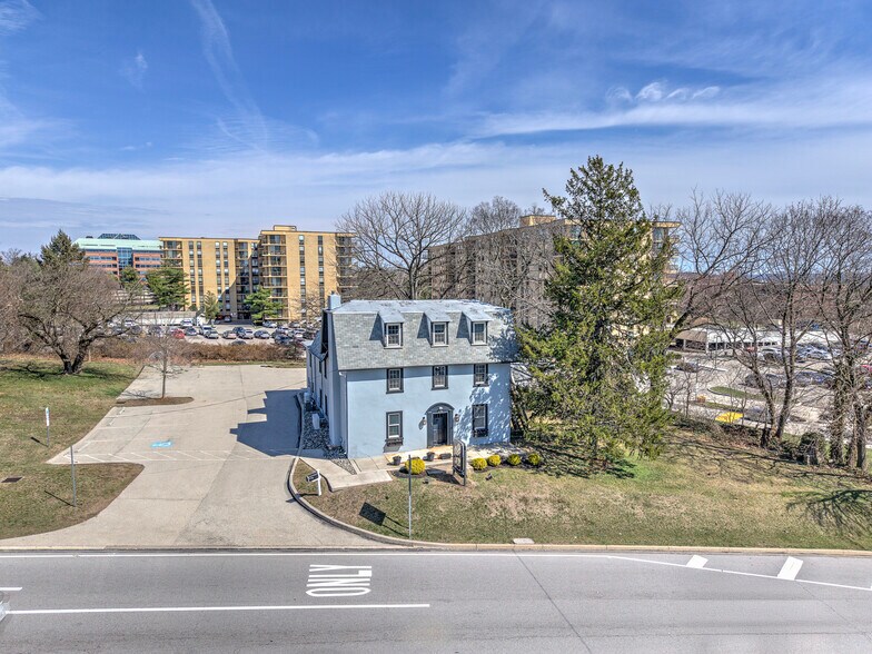More Photos Of 676 W Germantown Pike, Plymouth Meeting Office For Sale