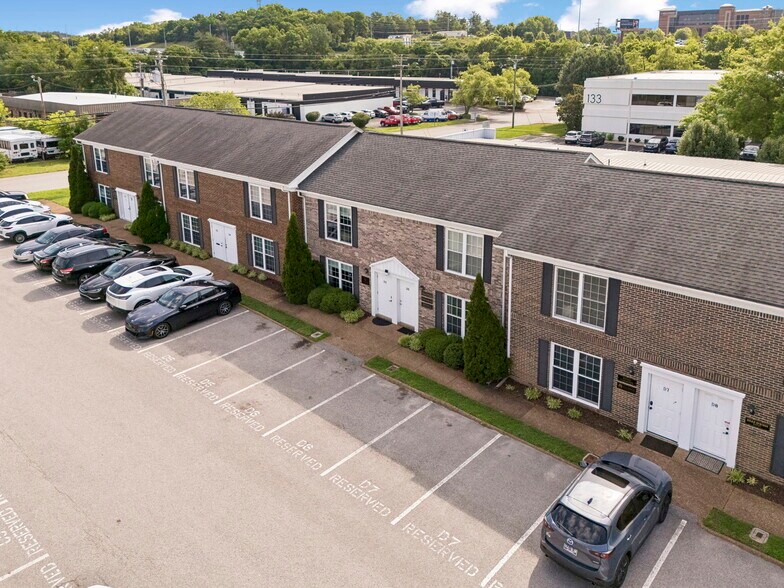 More Photos Of 109 Holiday Ct, Franklin Office For Sale