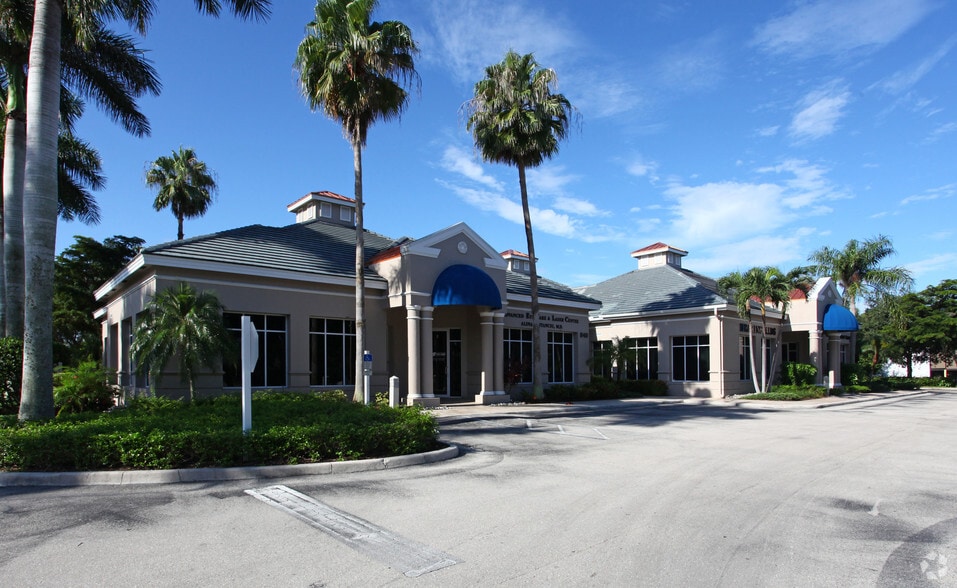 Primary Photo Of 840 111th Ave N, Naples Medical For Lease