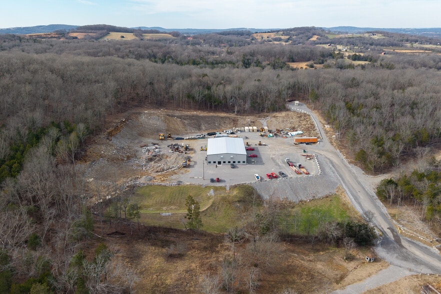 More Photos Of 1854 Sparta Pike, Lebanon Warehouse For Lease