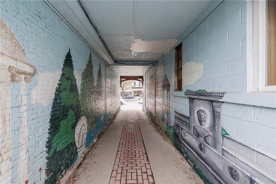 More Photos Of 83 S Main St, Canandaigua Office For Sale