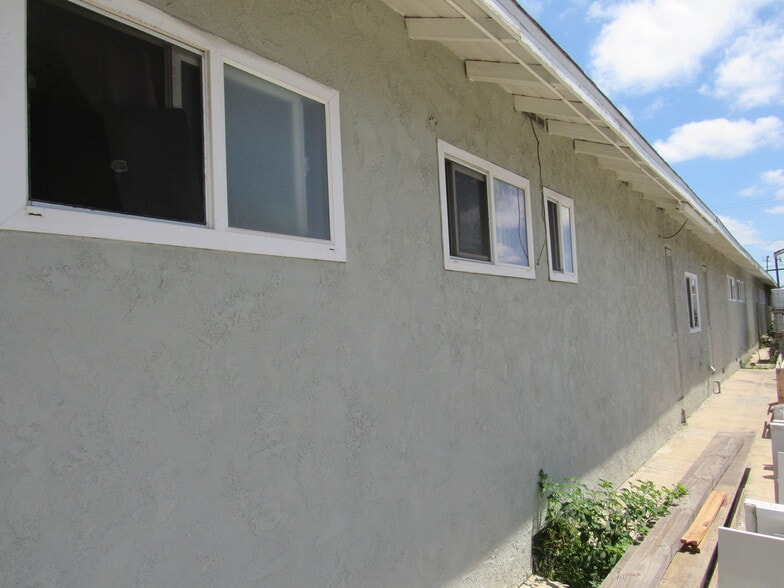 More Photos Of 15121 Van Buren St, Midway City Apartments For Sale