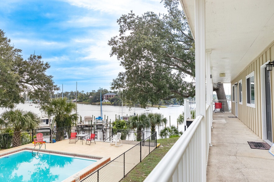 More Photos Of 240 Harmon Ave, Panama City Apartments For Sale