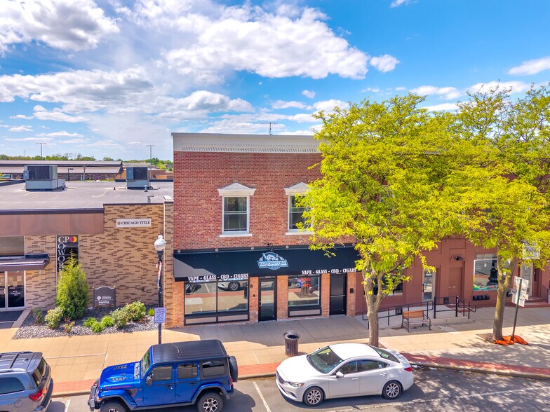 Primary Photo Of 105 1/2 S Court St, Crown Point General Retail For Sale