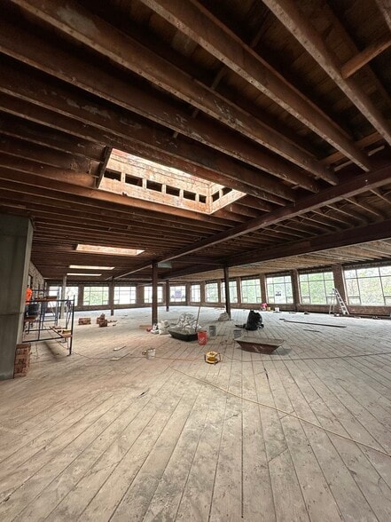 More Photos Of 2-30 South Park St, Montclair Storefront Retail Office For Lease