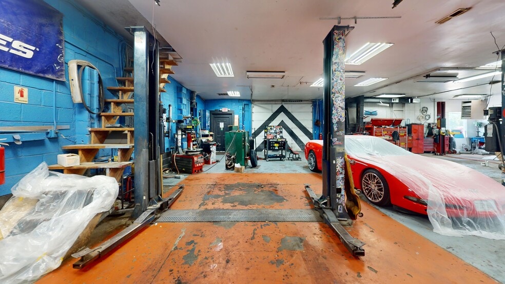 More Photos Of 2020 Chaneyville Rd, Owings Auto Repair For Sale