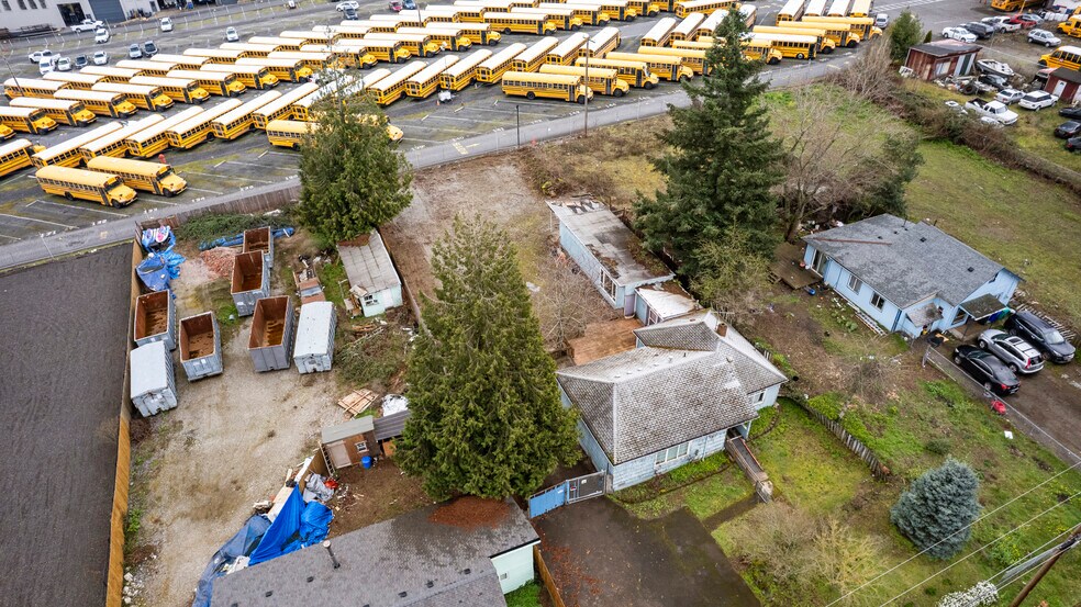 More Photos Of 6350 NE 66th Ave, Portland Flex For Sale