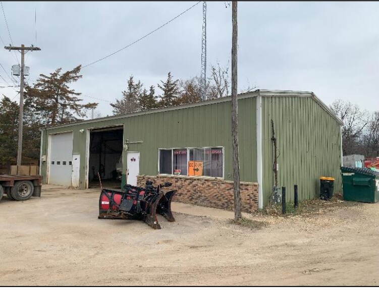 Primary Photo Of 2254 Marion Rd SE, Rochester Light Distribution For Sale
